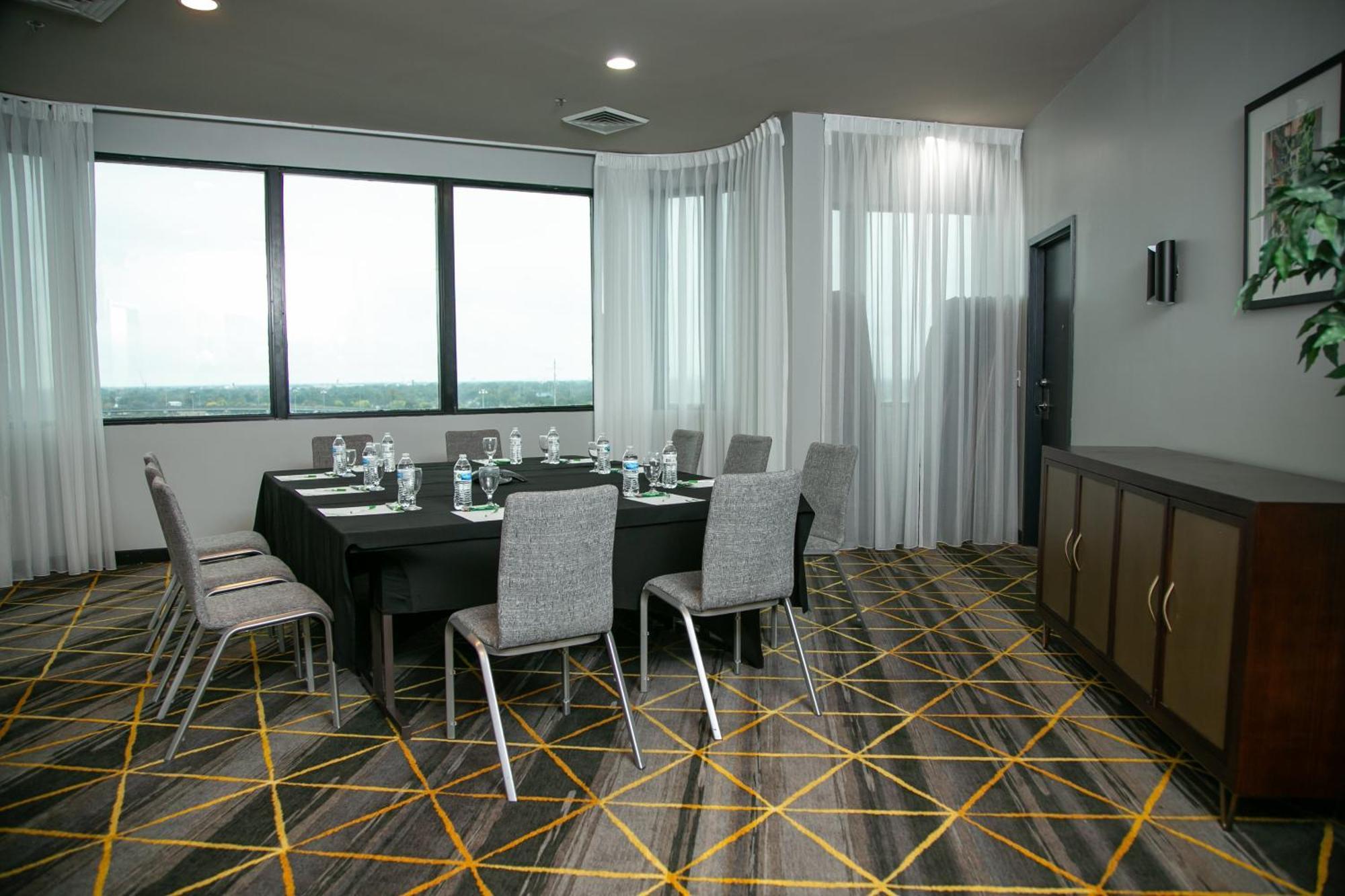 Holiday Inn New Orleans West Bank Tower By Ihg Gretna Exterior foto